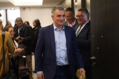 La respuesta del armador libertario: El que cuestiona a los candidatos del Presidente está cuestionando al Presidente