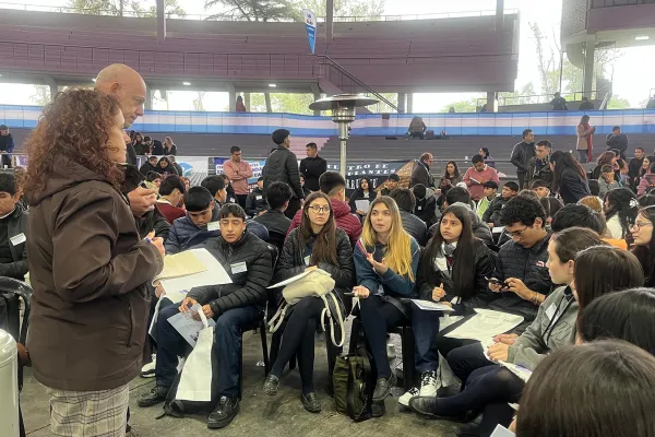 Líderes de centros de estudiantes piden más que fútbol o vóley, y experiencia laboral