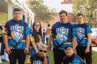 Teatro Alberdi: noche de música, baile y canto de artistas con discapacidad