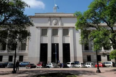 Rechazan el pedido de no aumentar la cuota alimentaria a su hija