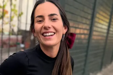 Rosario Bravo rompe el silencio tras la imagen viral del funeral de Pinochet