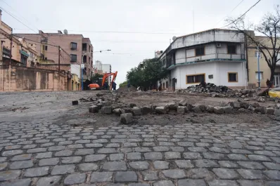 Adiós a los adoquines en Barrio Sur: “La ciudad no puede permanecer estática, pero los cambios deben respetar la identidad del lugar”