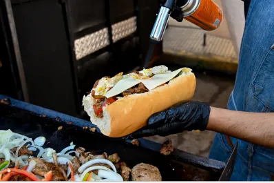 Comidas deliciosas y artesanías a precio familiar: dónde estarán las ferias el fin de semana