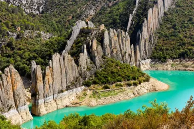 La “Muralla China” de Huesca: un paraíso natural escondido entre rocas, agua y silencio