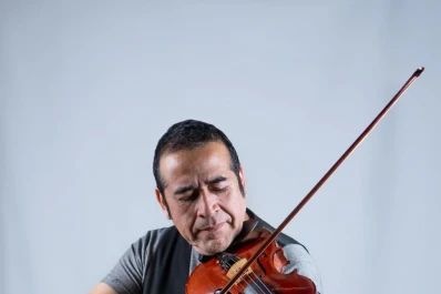 Néstor Garnica reivindica el estilo de los músicos populares