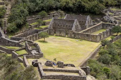 Perú fuera del mapa: dos destinos para descubrir entre nubes y montañas