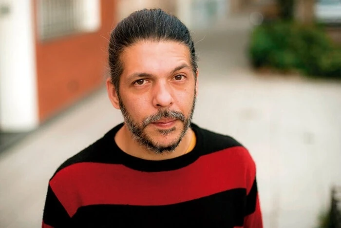 VIGENTE. Juan Mattio reinvidica al libro como “algo que siempre está”.