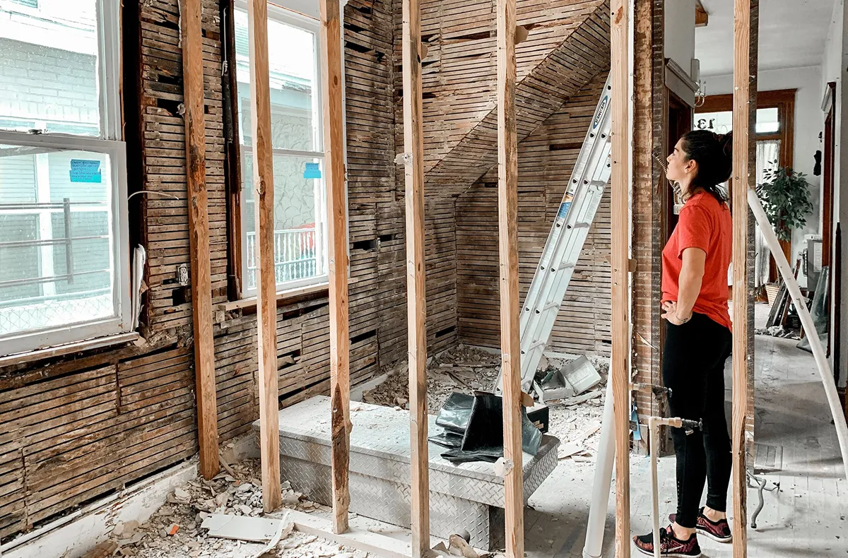 DISEÑAR CON MADERA. La propuesta combina teoría y práctica con una mirada sustentable. / PEXELS