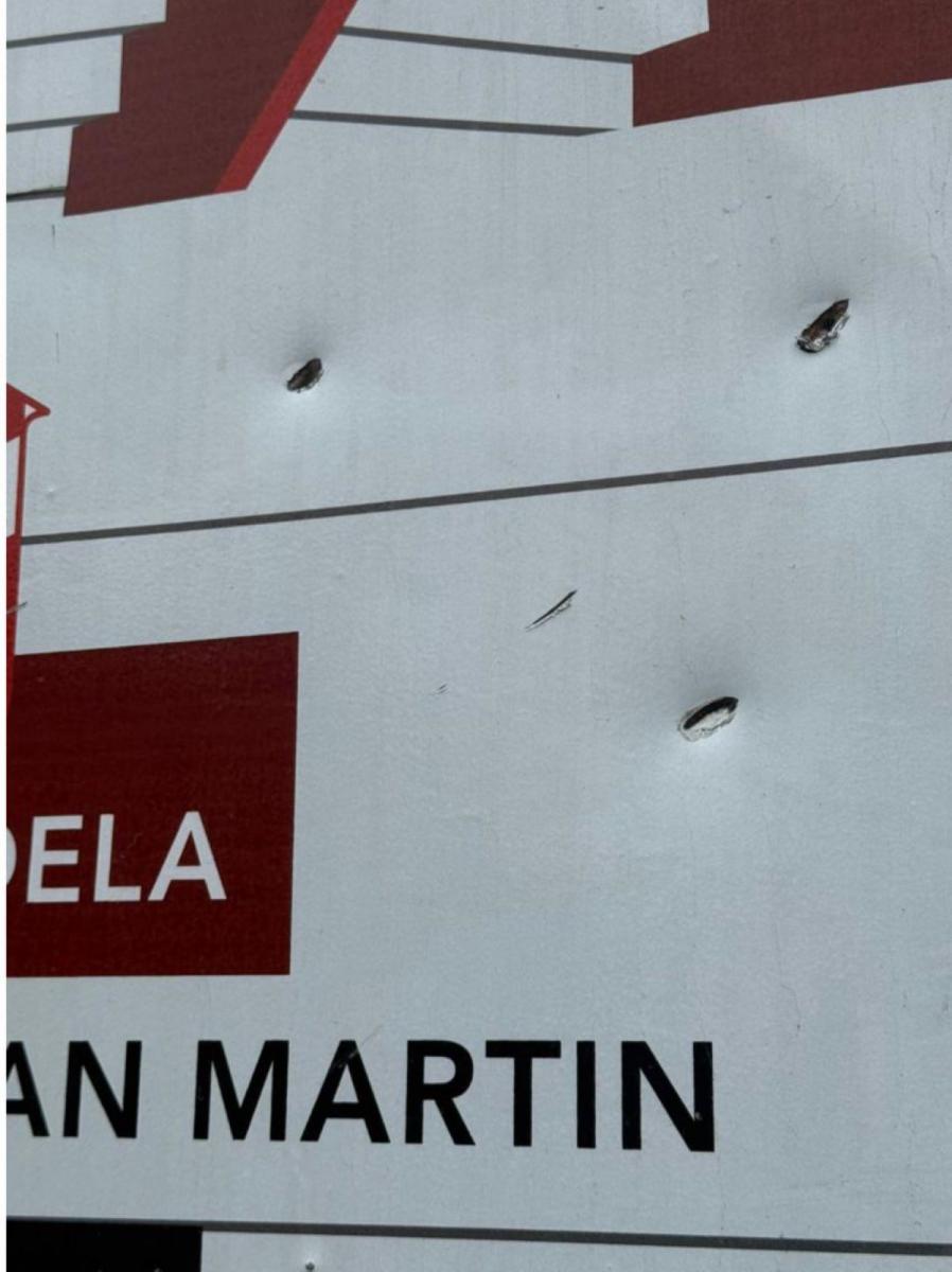 DETALLE. Las imágenes de las perforaciones fueron presentadas en la denuncia. 