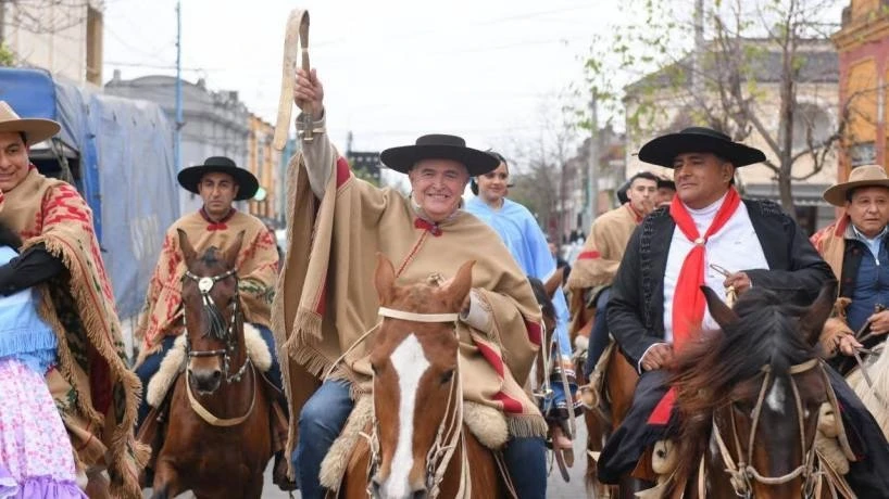 Al galope, al trote y caminando: así se arma la previa electoral