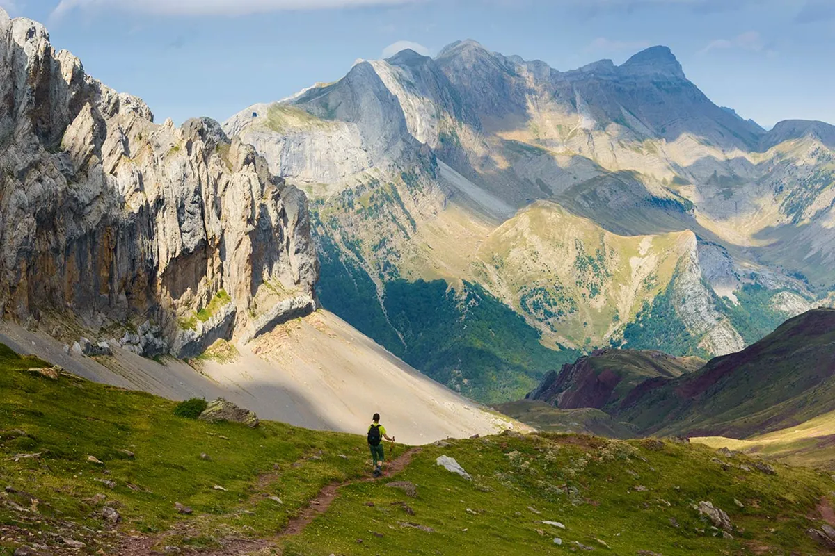 Senda de Camille: la ruta circular de 100 km más espectacular del Pirineo aragonés y francés
