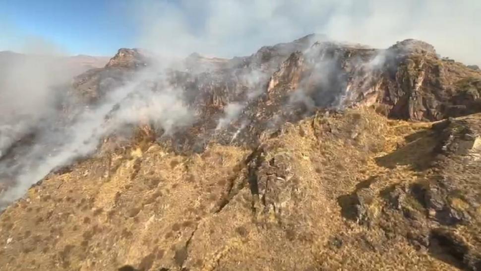 El cerro Muñoz se incendia una vez más.