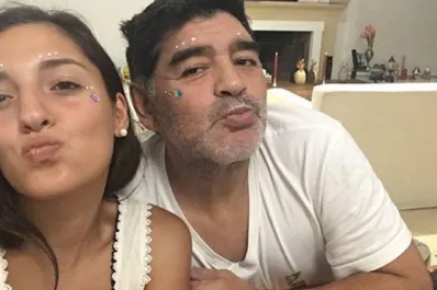 De qué vive Jana, la hija bajo perfil de Diego Maradona y por qué se fue del país