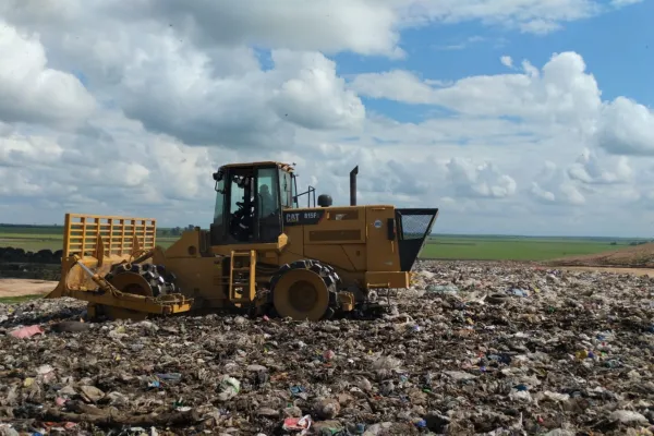 Se trasladan 18 toneladas de basura por viaje a Overo Pozo