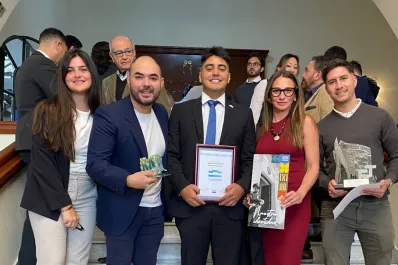 No nací con contactos ni inversores, nací con una idea, dice el Joven Empresario del Año