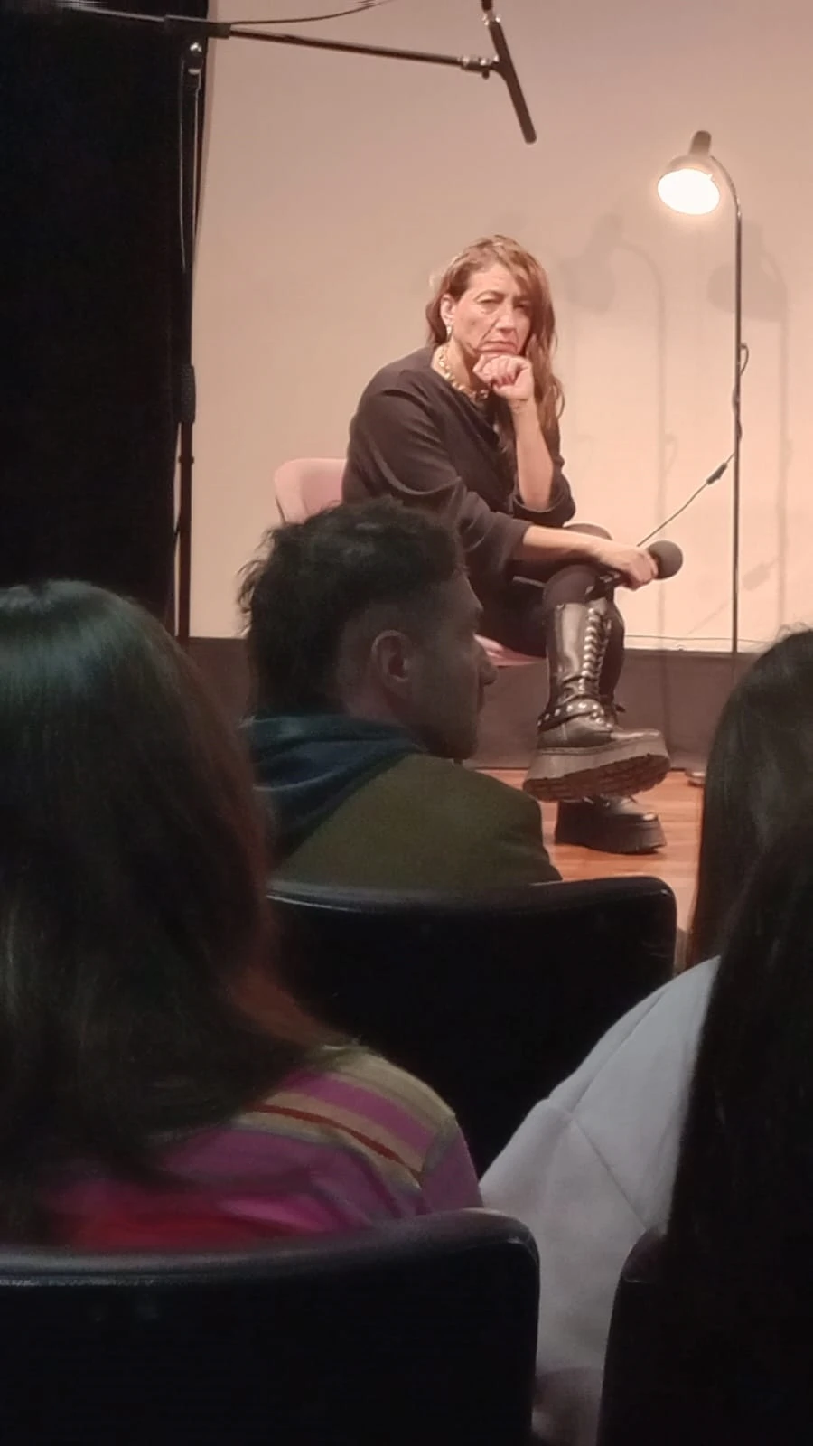 EN LA CHARLA. La actriz Lorena Vega destacó lo alucinante de la actuación como una experiencia transformadora, y el buceo con el cuerpo.