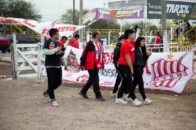 Furia roja y blanca en el Picódromo: asado, autos y locura por San Martín de Tucumán