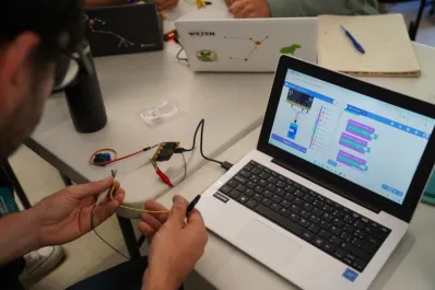 El modelo uruguayo que muestra que se puede integrar la IA en el aula