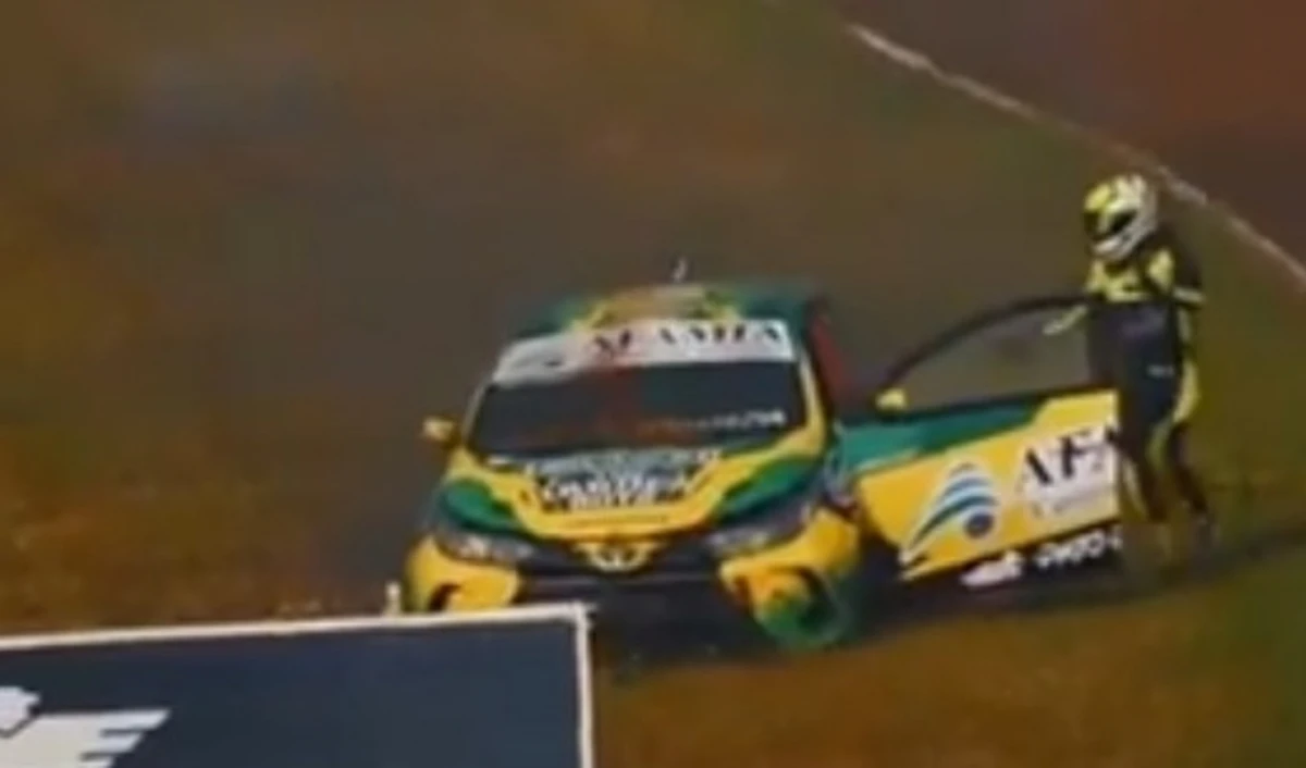 Drama y escape milagroso: el tucumano Facundo Rotondo sufrió un incendio en plena carrera en Oberá