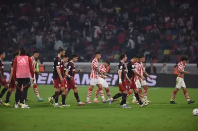 Noche de entrega: el uno por uno de San Martín de Tucumán ante River en Santiago
