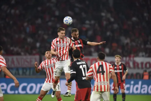 San Martín de Tucumán le jugó de igual a un River que hizo pesar su jerarquía