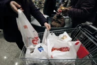 Prohibición de bolsas: “se va a respetar, pero afecta a la economía”