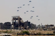 Alerta en Gaza: cinco países lanzan ayuda humanitaria, mientras crece la hambruna