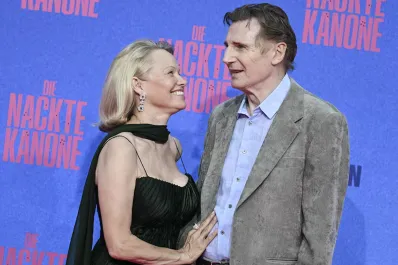 Liam Neeson y Pamela Anderson: ¿qué opina la hermana de su difunta esposa sobre la nueva pareja?