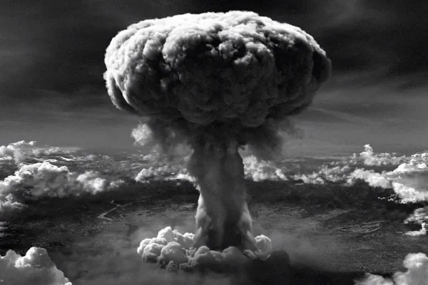 A 80 años de la bomba atómica