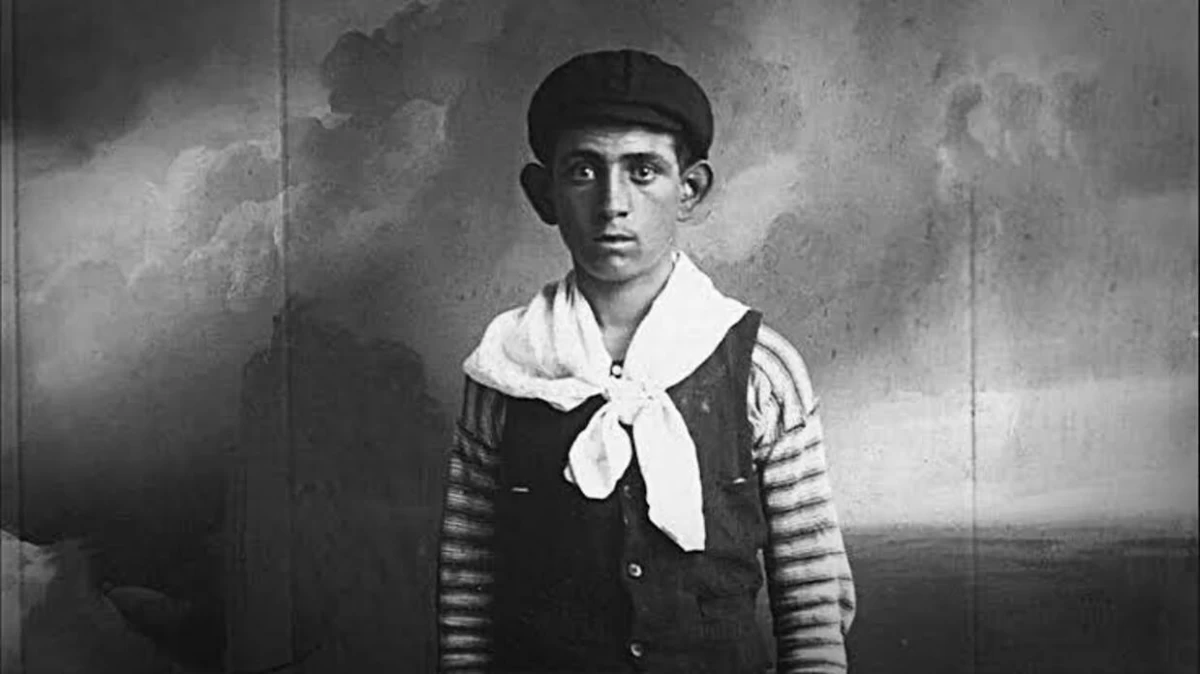 CAYETANO SANTOS GODINO. Conocido como “El Petiso Orejudo”.