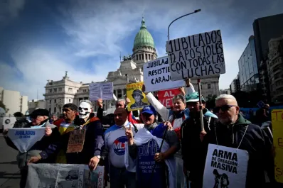 Tensión en el Congreso: marchan jubilados, universitarios y trabajadores del Hospital Garrahan