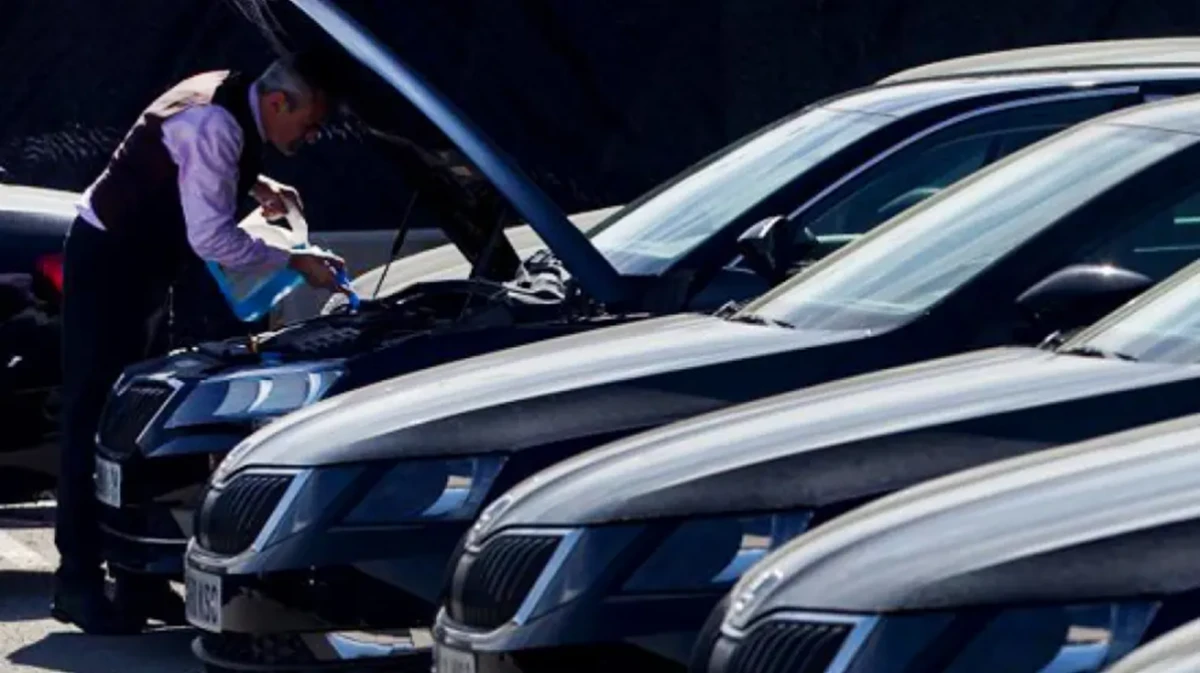 ¿Buscas empleo en España? Urgen conductores en Málaga y Barcelona con incorporación inmediata y sueldos de hasta 2.000 euros al mes