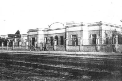 Recuerdos fotográficos: comienzos del Hospital de Niños, en avenida Sarmiento