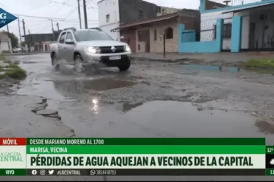 En Villa Amalia denuncian pérdidas de agua y calles intransitables: “Pagamos por un servicio que no tenemos”