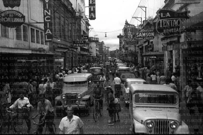 Recuerdos fotográficos: Mendoza al 600, cuando no era peatonal