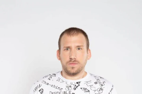 Lucas Upstein, un “Ángel caído” que sólo quiere hacer reír en el Virla