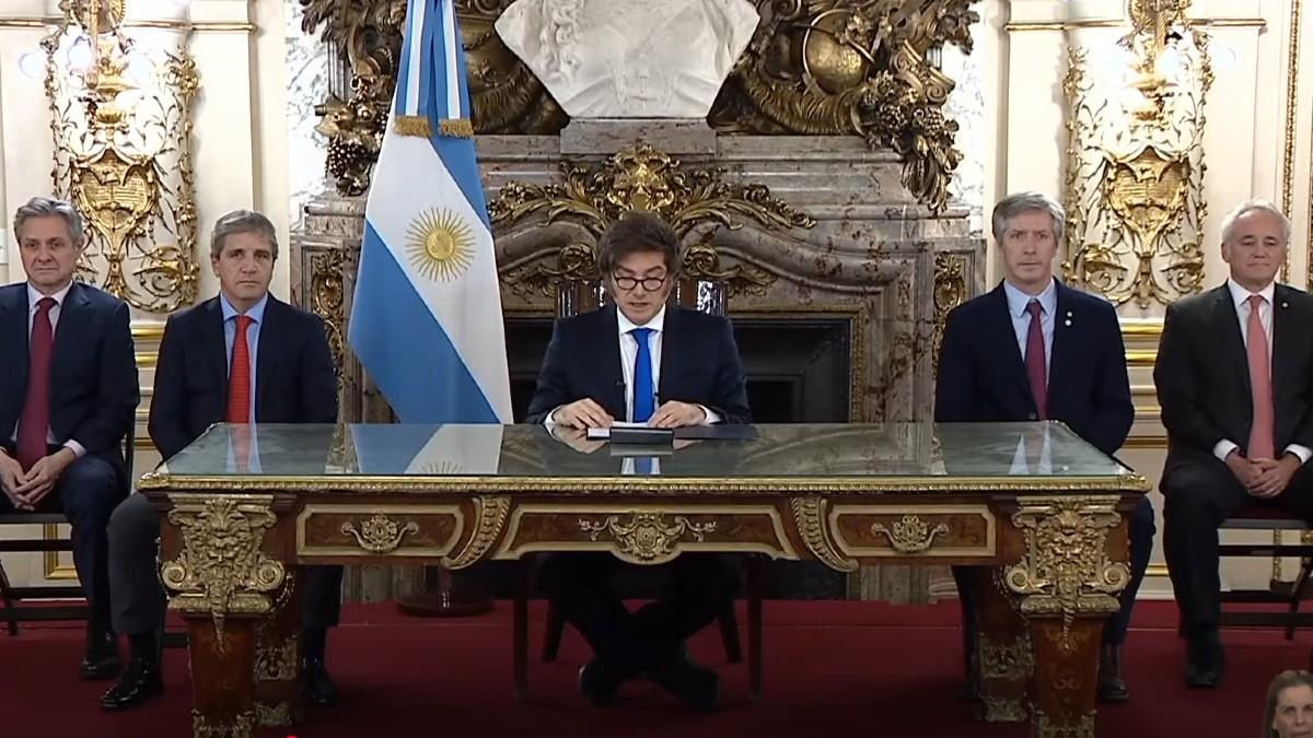 Milei defendió sus vetos y cuestionó al Congreso: Promulgan leyes que llevan a la quiebra nacional