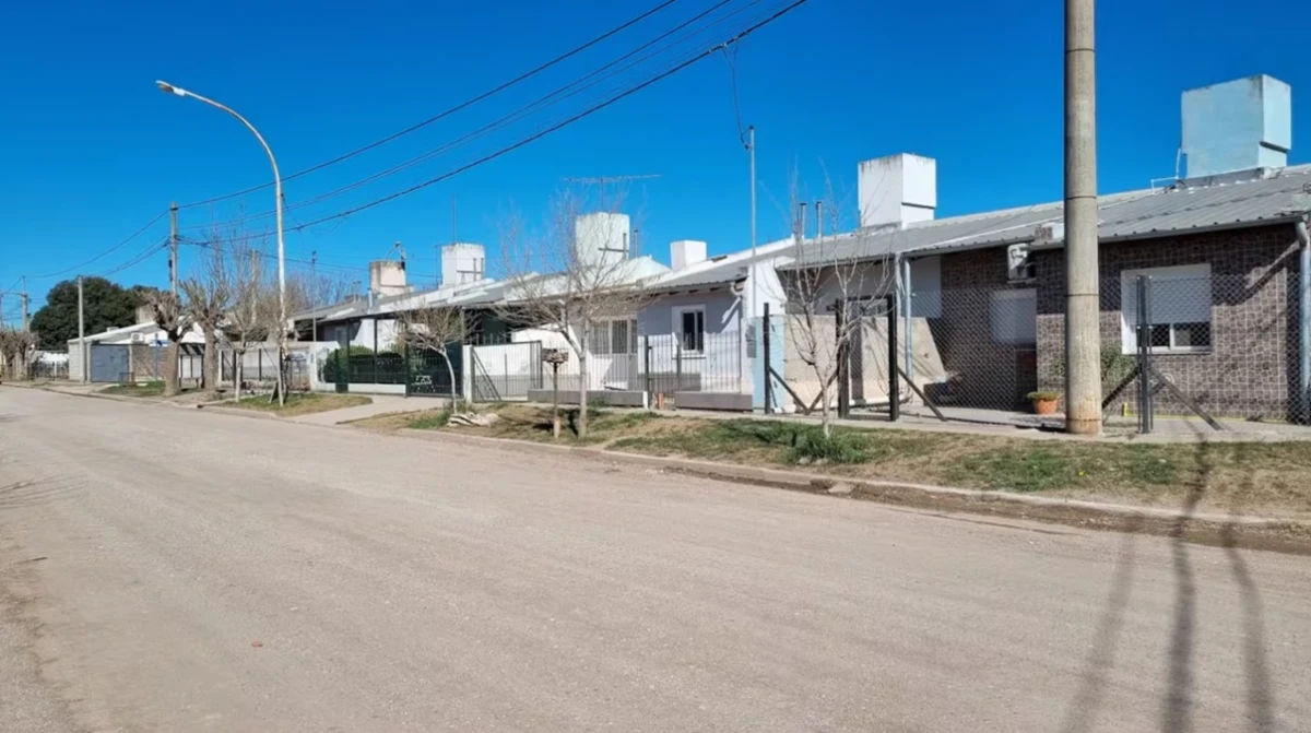 Rescataron a una mujer desnutrida en Córdoba e investigan si su esposo y su hija la mantuvieron encerrada durante 20 años