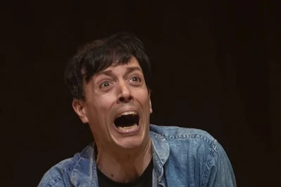 Teatro: la frustración atraviesa a Beto tanto como a todo el mundo