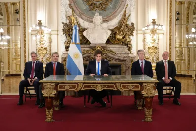 “Amurallar” el déficit cero y la política monetaria: las claves de las medidas anunciadas por Javier Milei