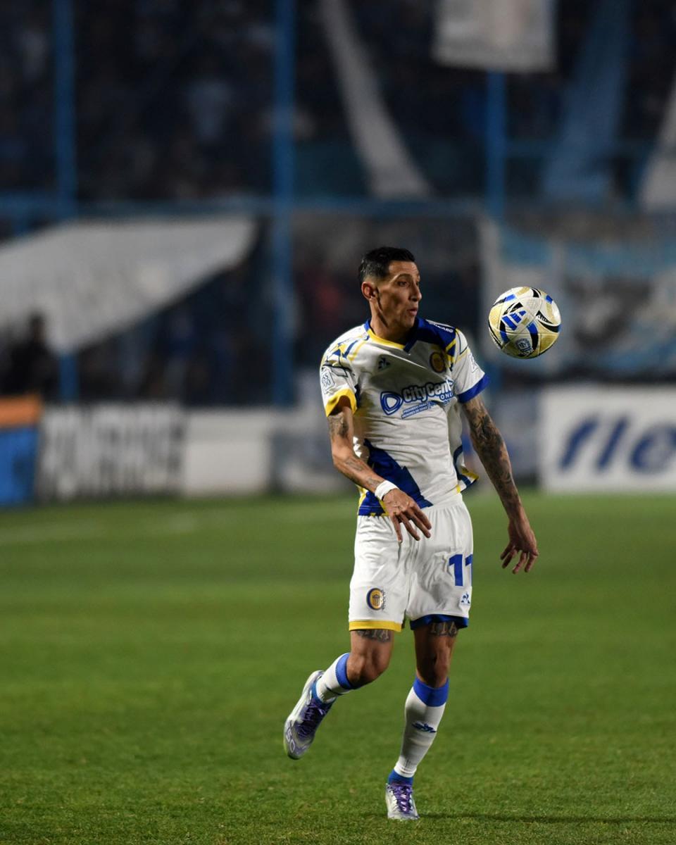 El Monumental José Fierro se rindió ante los pies de Ángel Di María