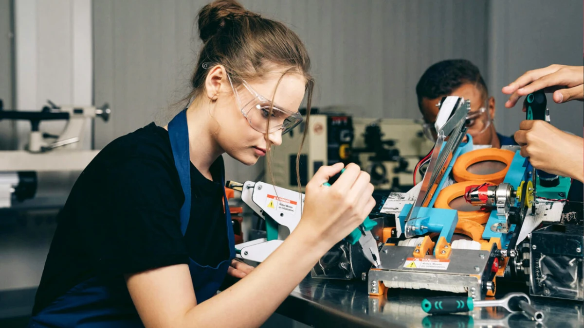 EL FUTURO DEL TRABAJO. El informe identifica las profesiones que crecerán en la próxima década y las que serán reemplazadas por la automatización. / PEXELS