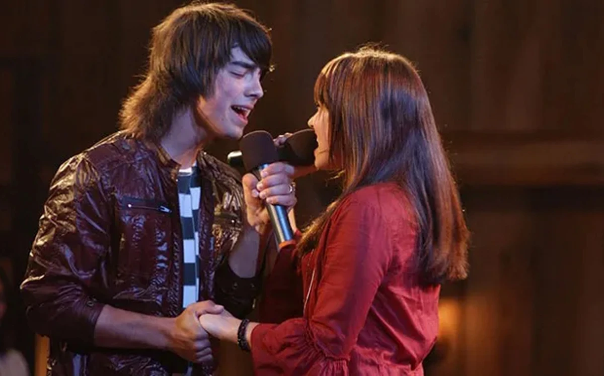 Joe Jonas y Demi Lovato fueron la sensación en Disney después del estreno de High School Musical.