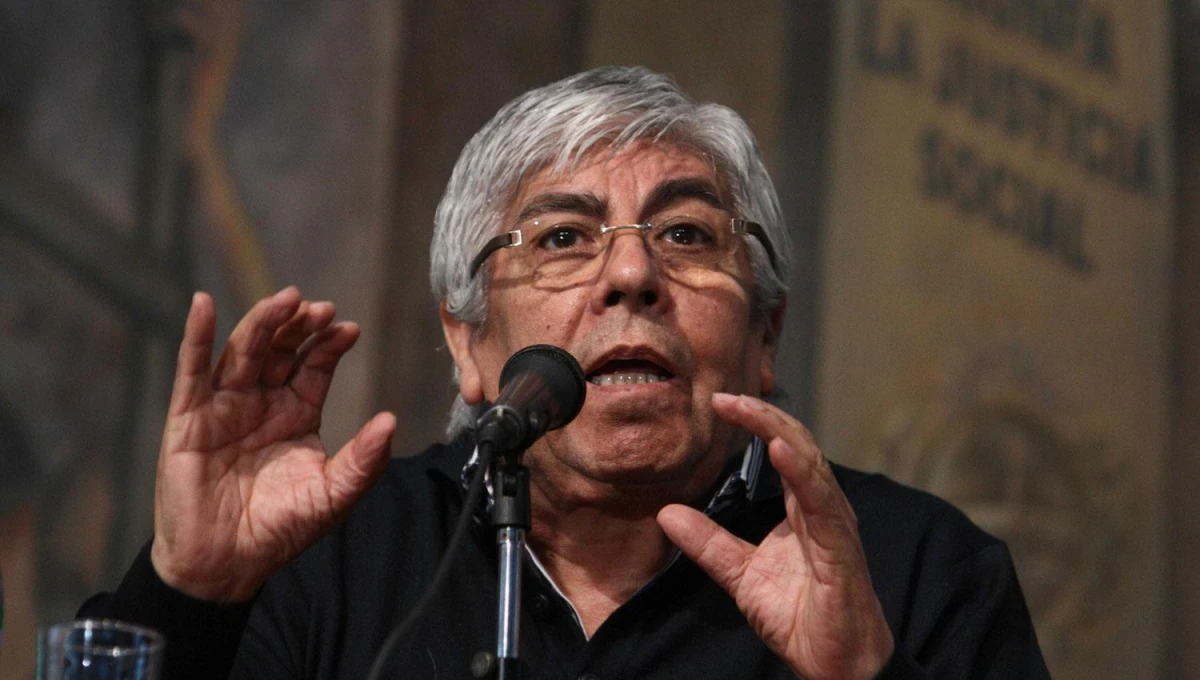 Paritarias: Camioneros cerró un incremento del 3% y una suma fija de $45.000