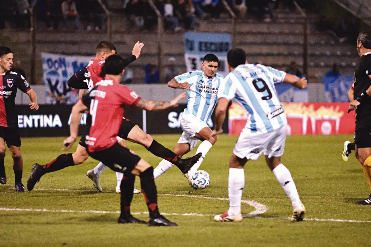 Sin aprobados: así quedó el 1 x 1 de Atlético en la derrota contra Newells