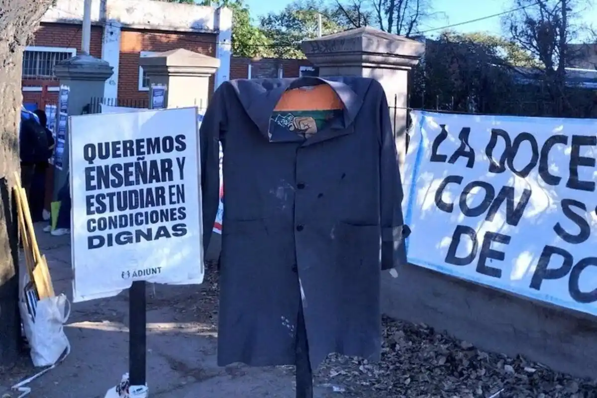 Después del paro, el Gobierno otorgó un aumento del 7,5% a los docentes universitarios