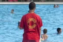 ¿Buscas trabajo en España? Urgen socorristas en piscinas públicas y privadas: 57 ofertas de empleo