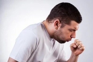 Tuberculosis: tos, fiebre y abandono, señales de una patología que preocupa otra vez