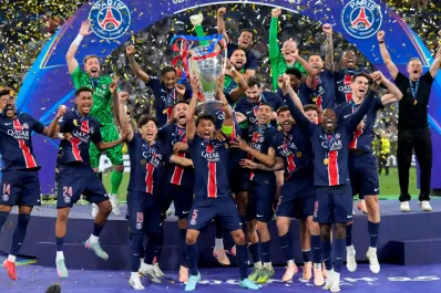 Explotó la interna en el PSG: una de las figuras del equipo anunció que no seguirá en el club