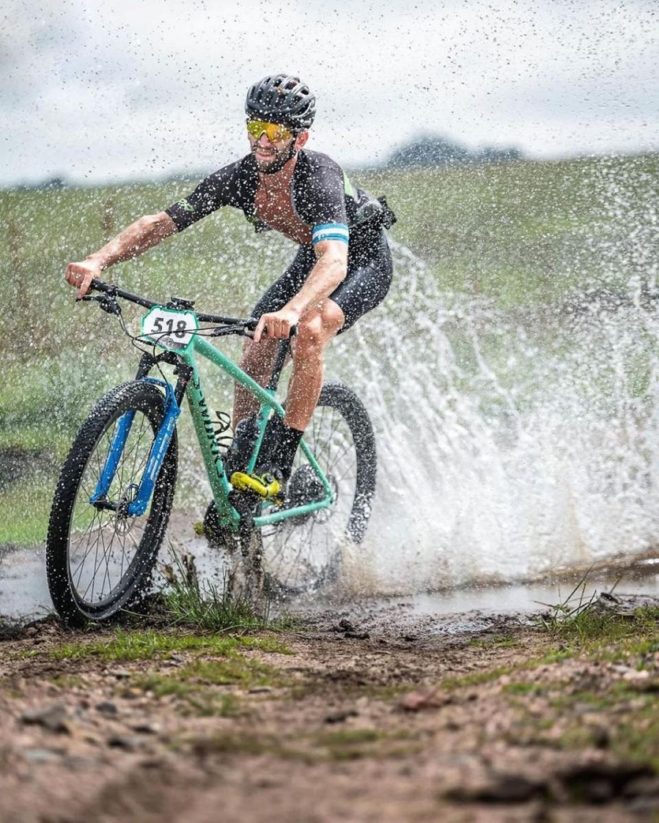 DEBUT. Juan Pablo Romero competirá por primera vez en el Rally Trasmontaña de mountain bike.